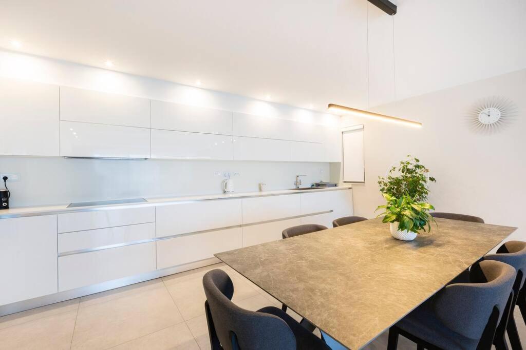 Ngh12 - Lovely And Spacious 2 Bedroom Apartment Naxxar Exterior foto